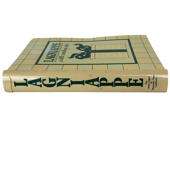 Beaumont Texas Junior League Lagniappe Cookbook First Edition 1982 Spiral Bound - Picture 2 of 11